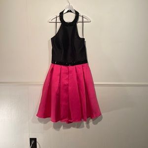 Let’s Black and Fuchsia Size Large Short Prom Dress